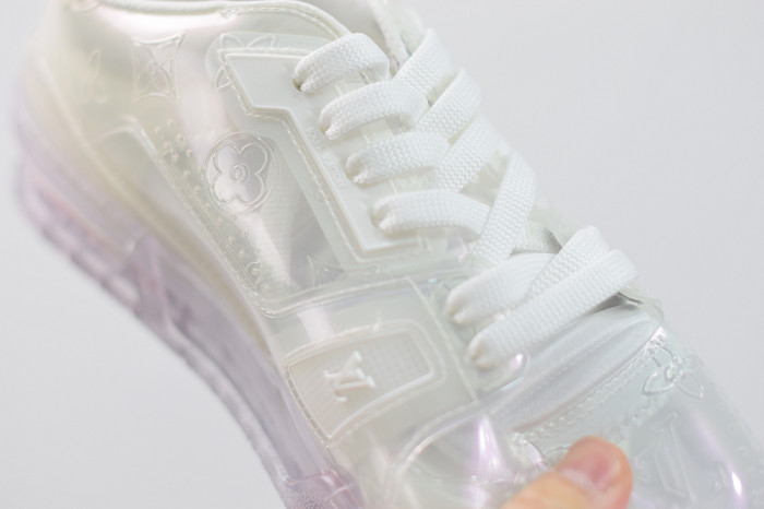 Loui Vuitto TRAINER SNEAKER TRANSPARENT