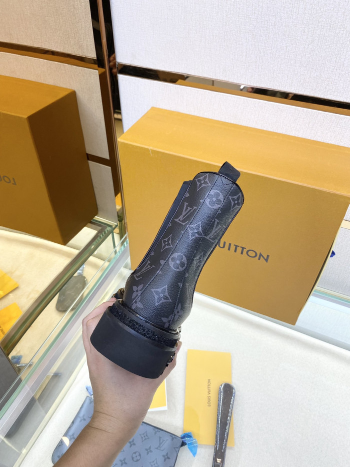 LOUS VUITO BOOTS