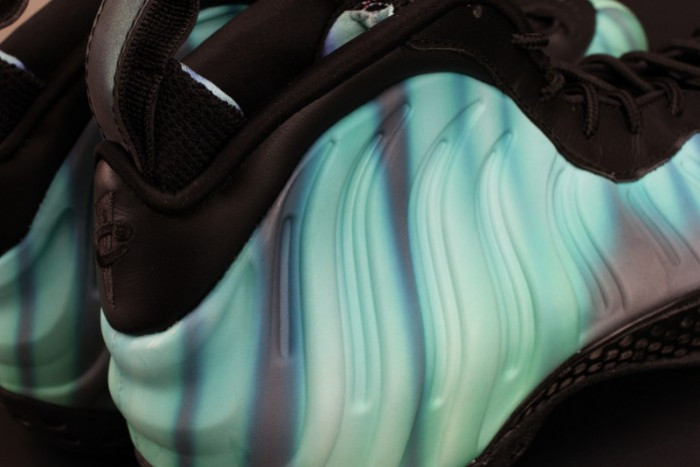 Nike Air Foamposite One “Northern Lights” Black/Green mens 840559-001